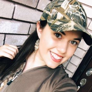 Meet your Posher, Evanna